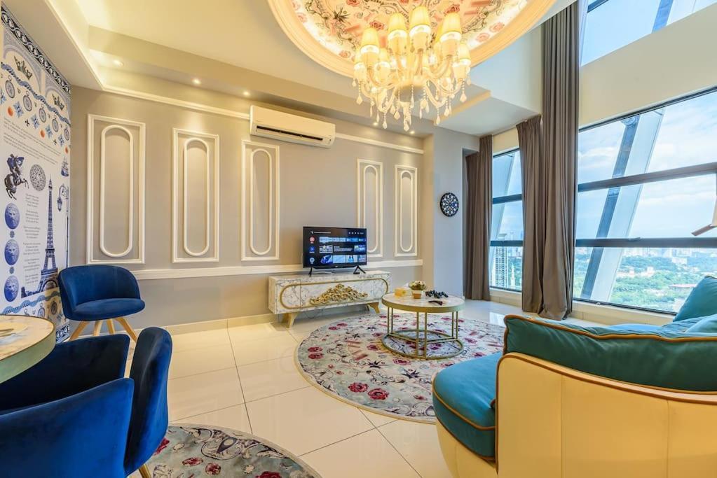 Arte Mont Kiara-netflix-cityview-6pax Pangsapuri Kuala Lumpur
