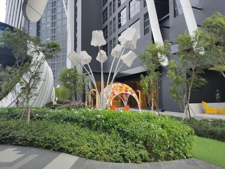 Arte Mont Kiara-netflix-cityview-6pax Pangsapuri Kuala Lumpur